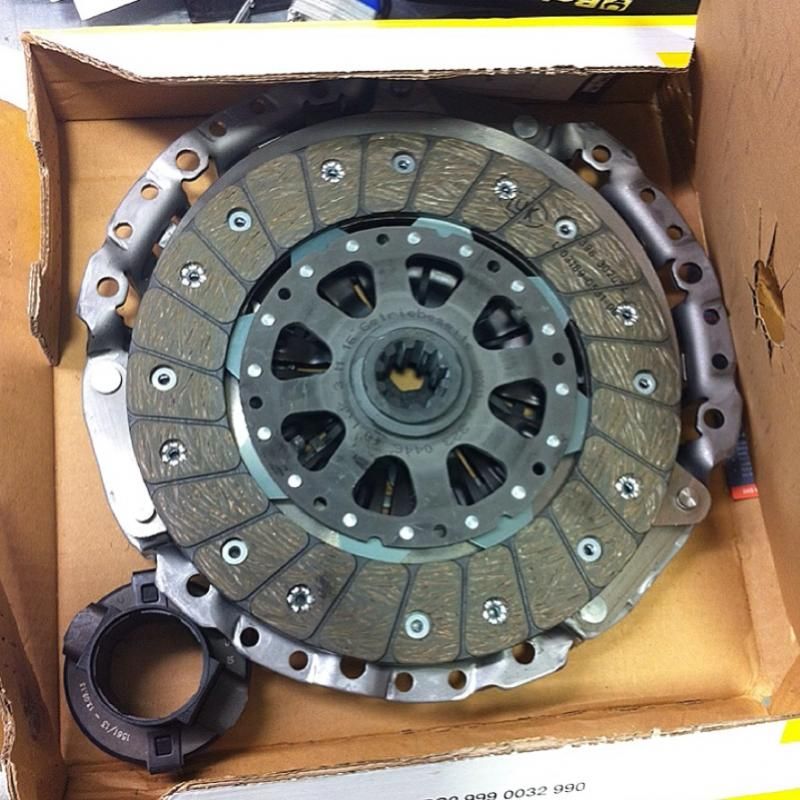 Bmw e46 325ti Clutch pedal hard, smell and wont engage gear BMW